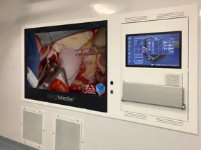 Hybrid OR collaboration and video management interface