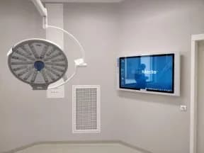 Surgical environment with advanced visualization systems